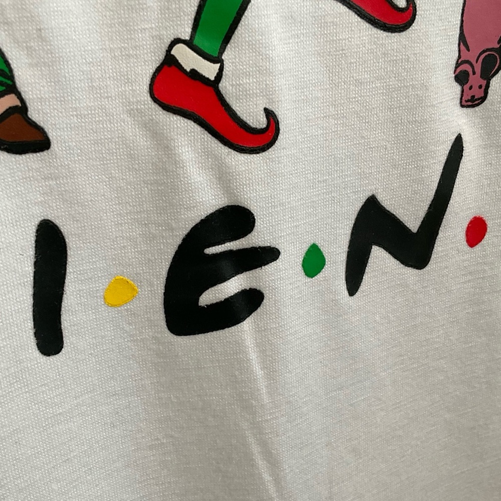 FRIENDS Graphic Women’s T-Shirt - Size Medium - Picture 11 of 16